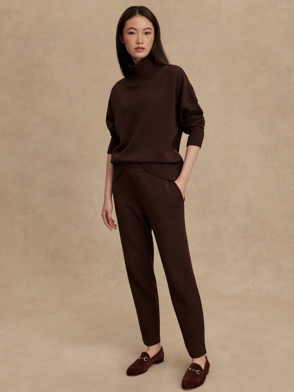 Varley The Slim Pants 25" Elastic Waist Dark Brown